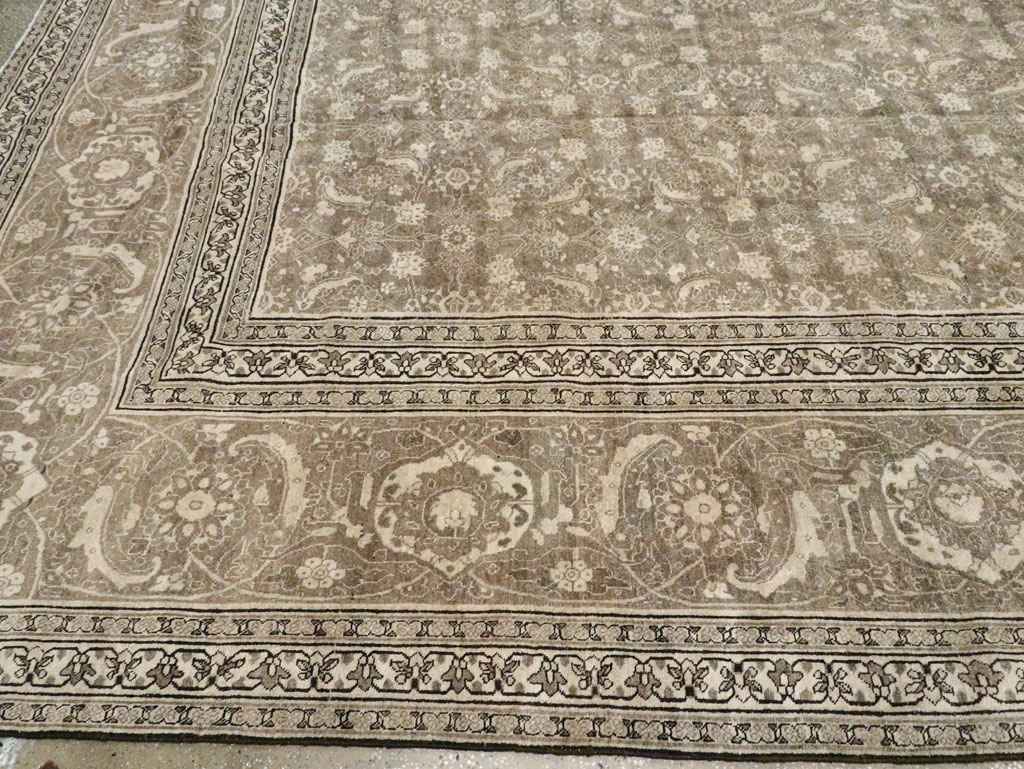 Antique Persian Tabriz Carpet, No.21025 - Galerie Shabab