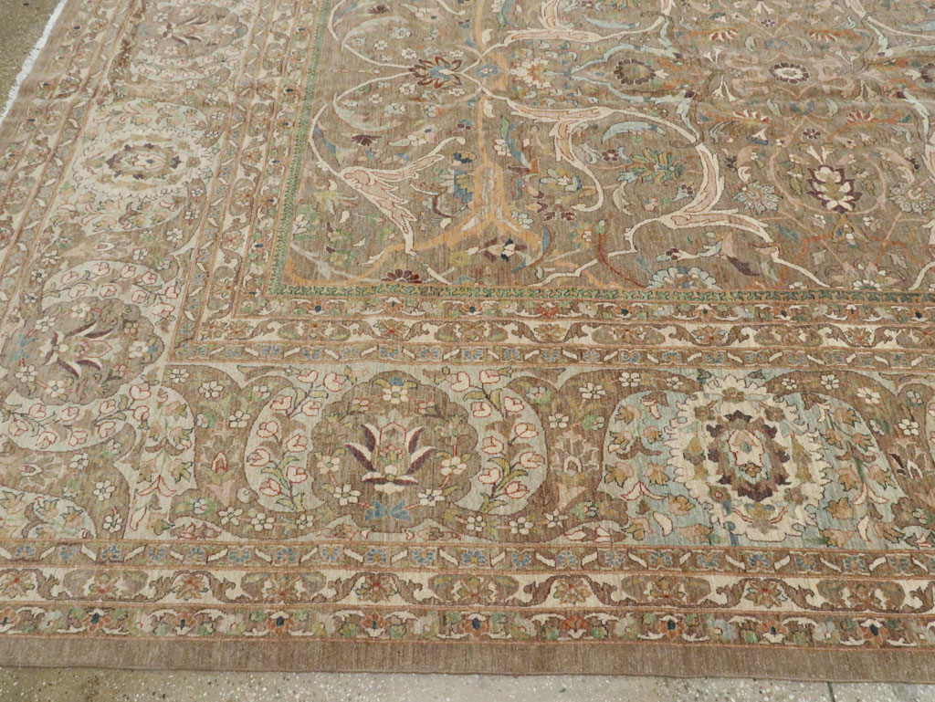 Contemporary Persian Tabriz Carpet, No.21031 - Galerie Shabab