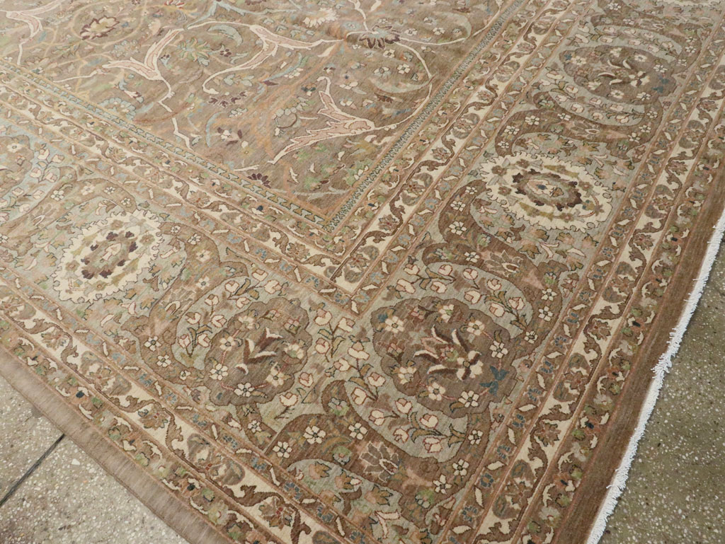 Contemporary Persian Tabriz Carpet, No.21031 - Galerie Shabab