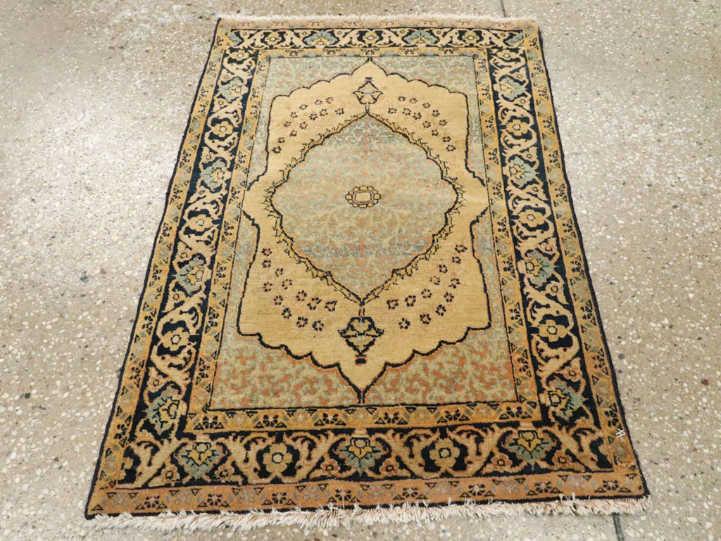 Antique Persian Tabriz Hagi Jalili Rug, No.21045 - Galerie Shabab