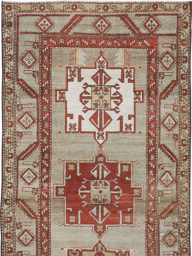 Antique Persian Karajeh Rug, No.21057 - Galerie Shabab