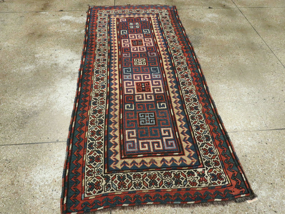 Antique Caucasian Kazak Rug, No.21065 - Galerie Shabab