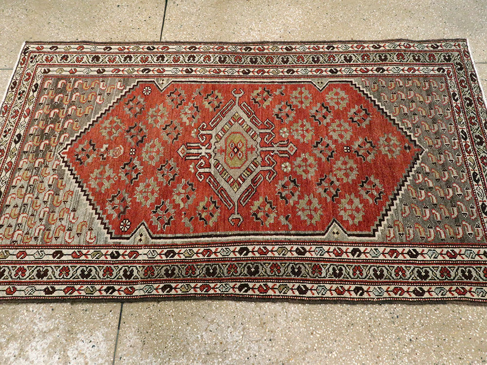 Antique Persian Malayer Rug, No.21069 - Galerie Shabab