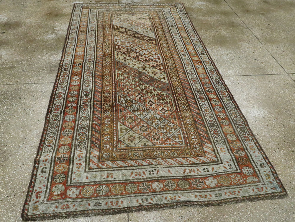 Antique Persian Kurdish Rug, No.21070 - Galerie Shabab