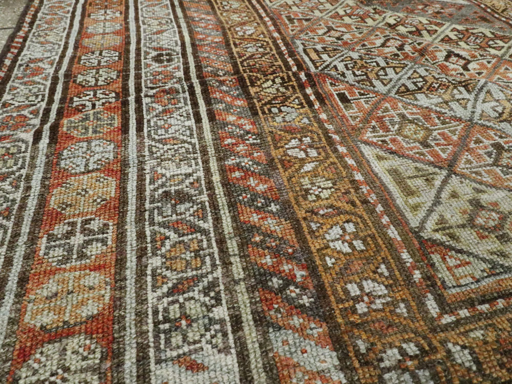 Antique Persian Kurdish Rug, No.21070 - Galerie Shabab