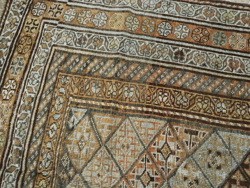 Antique Persian Kurdish Rug, No.21070 - Galerie Shabab