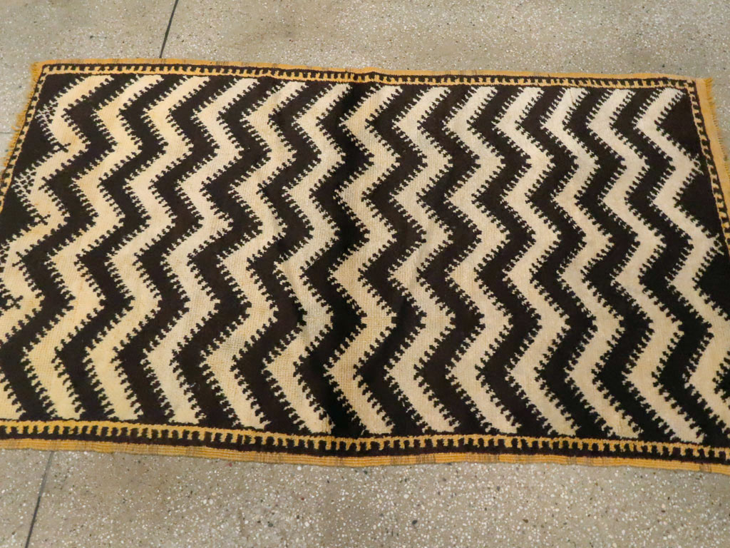 Vintage Moroccan Rug, No.21072 - Galerie Shabab