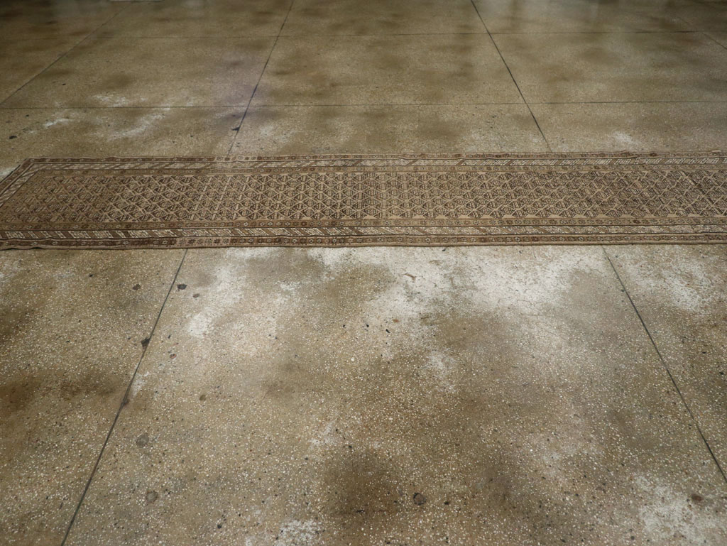 Vintage Persian Kurdish Runner, No.21073 - Galerie Shabab