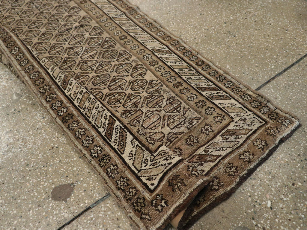 Vintage Persian Kurdish Runner, No.21073 - Galerie Shabab