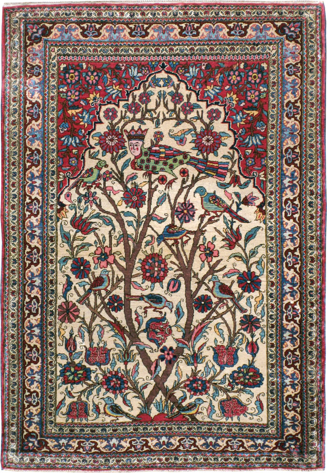 Vintage Persian Pictorial Isfahan Rug, No.21101 - Galerie Shabab