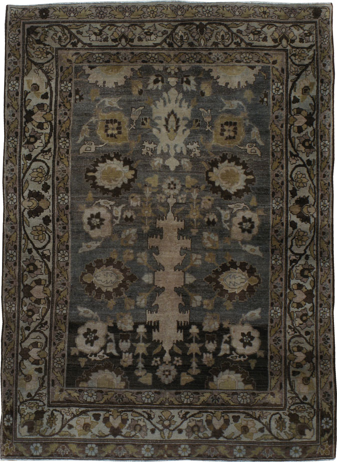 Antique Bidjar Rug, No.21108 - Galerie Shabab