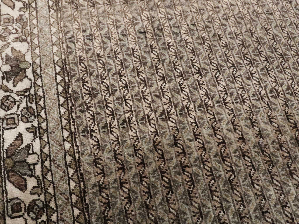 Vintage Persian Afshar Rug, No.21119 - Galerie Shabab