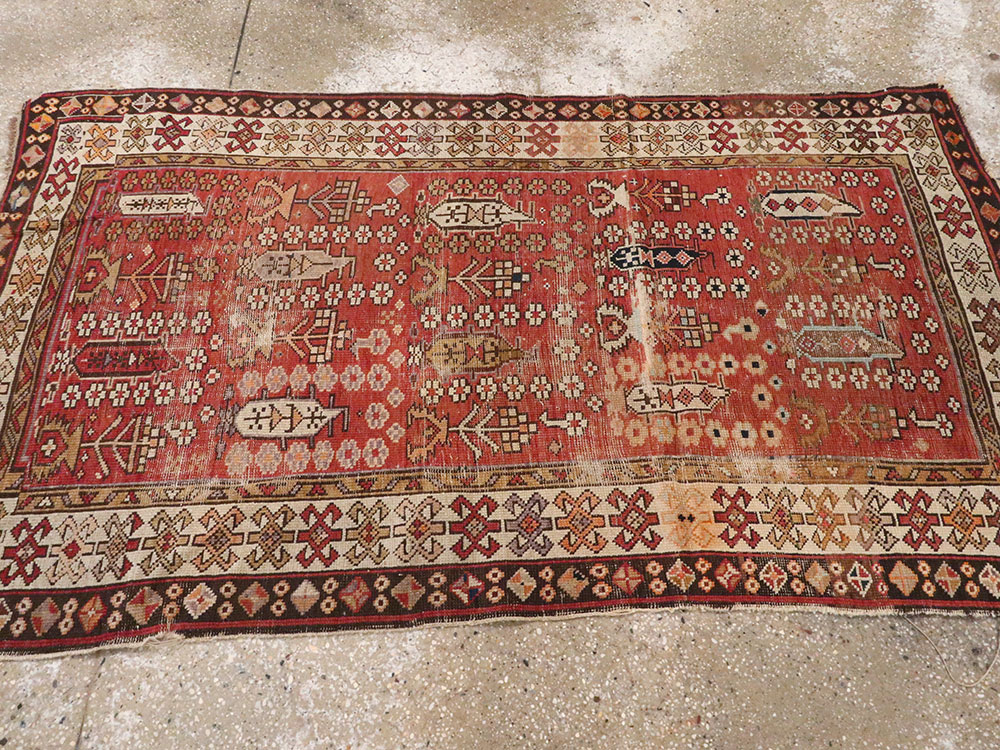 Antique Caucasian Rug, No.21135 - Galerie Shabab