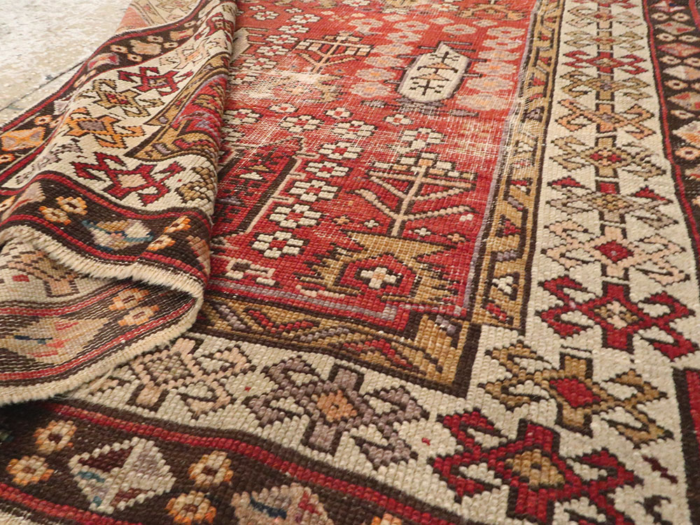 Antique Caucasian Rug, No.21135 - Galerie Shabab