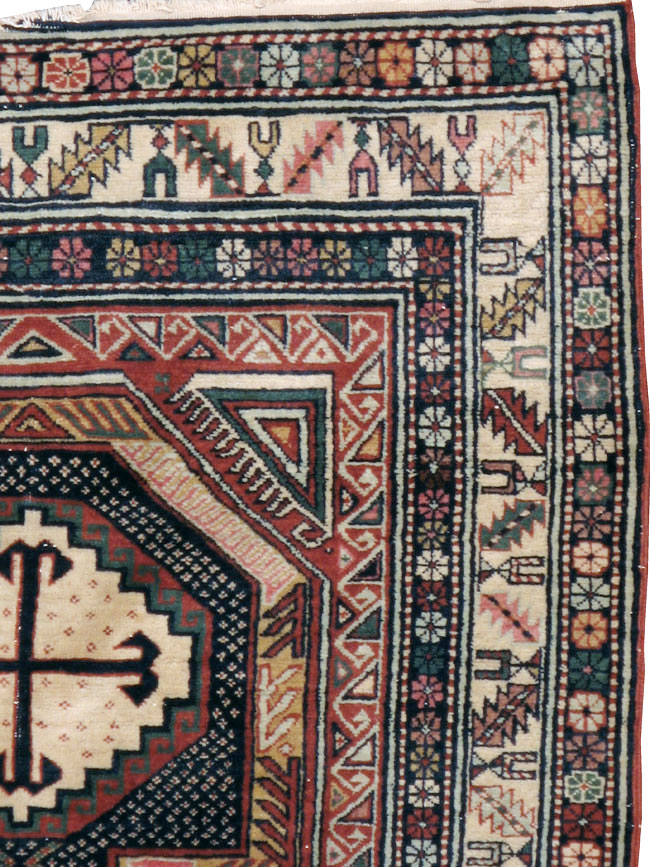 Antique Caucasian Shirvan Rug, No.21136 - Galerie Shabab