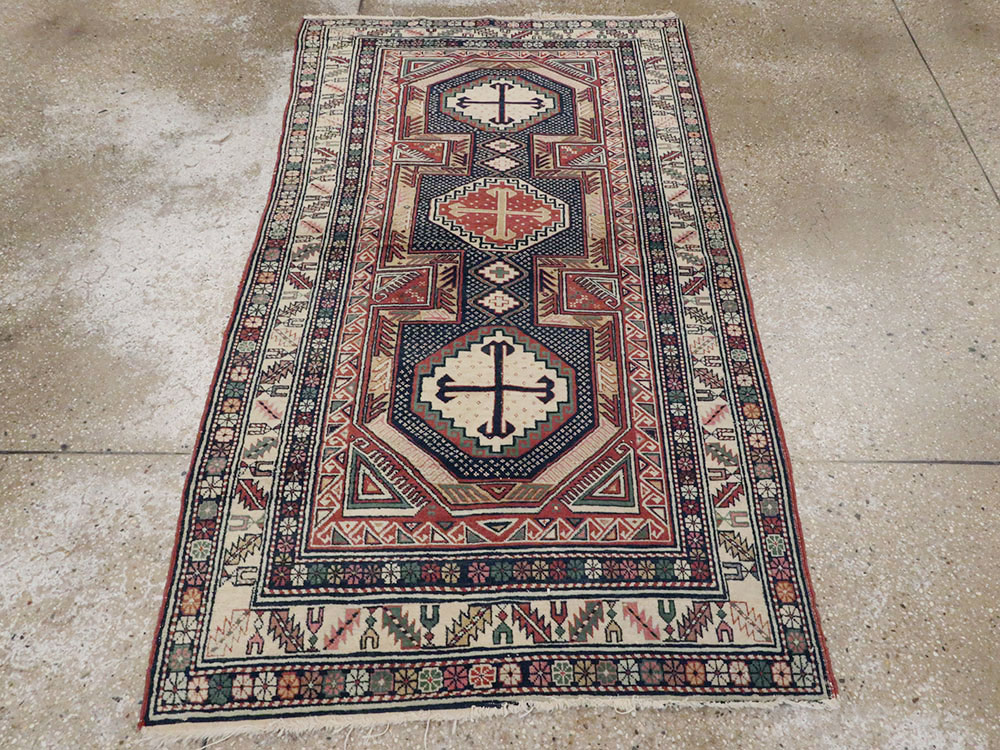 Antique Caucasian Shirvan Rug, No.21136 - Galerie Shabab