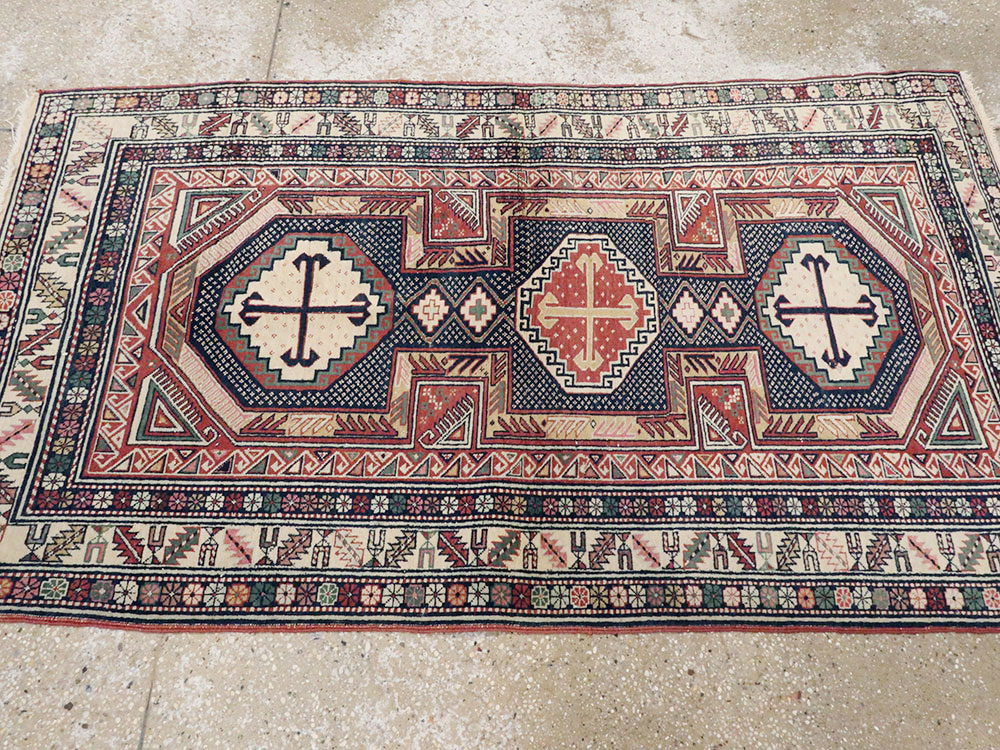 Antique Caucasian Shirvan Rug, No.21136 - Galerie Shabab