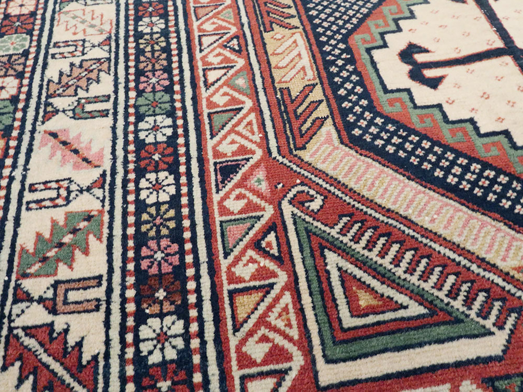 Antique Caucasian Shirvan Rug, No.21136 - Galerie Shabab