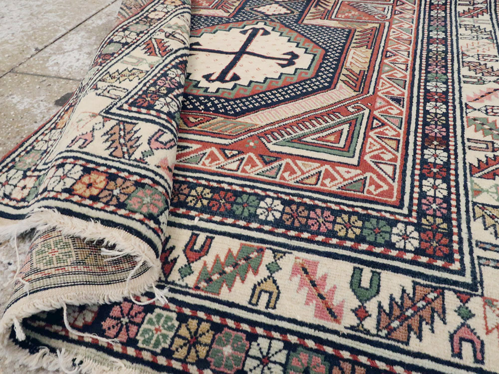Antique Caucasian Shirvan Rug, No.21136 - Galerie Shabab