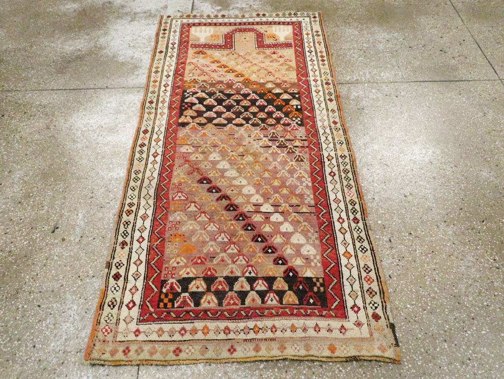 Antique Caucasian Rug, No.21137 - Galerie Shabab