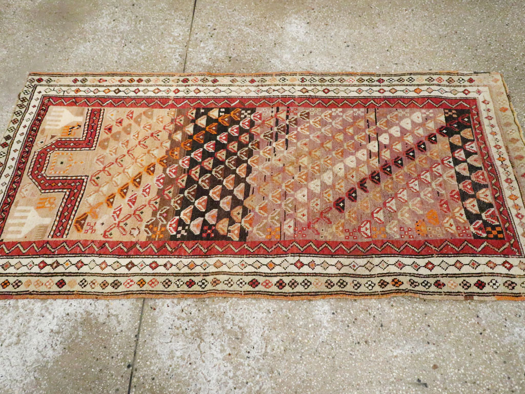 Antique Caucasian Rug, No.21137 - Galerie Shabab
