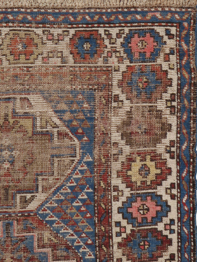 Antique Kazak Distressed Rug, No.21143 - Galerie Shabab