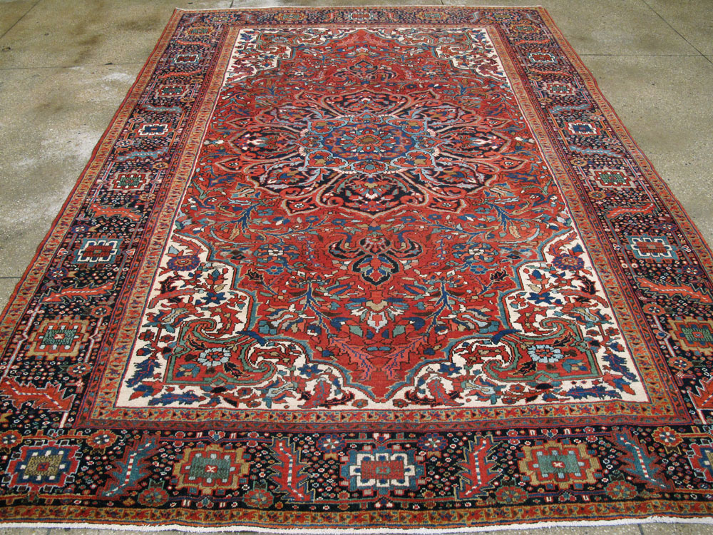 Vintage Persian Heriz Carpet, No.21148 - Galerie Shabab
