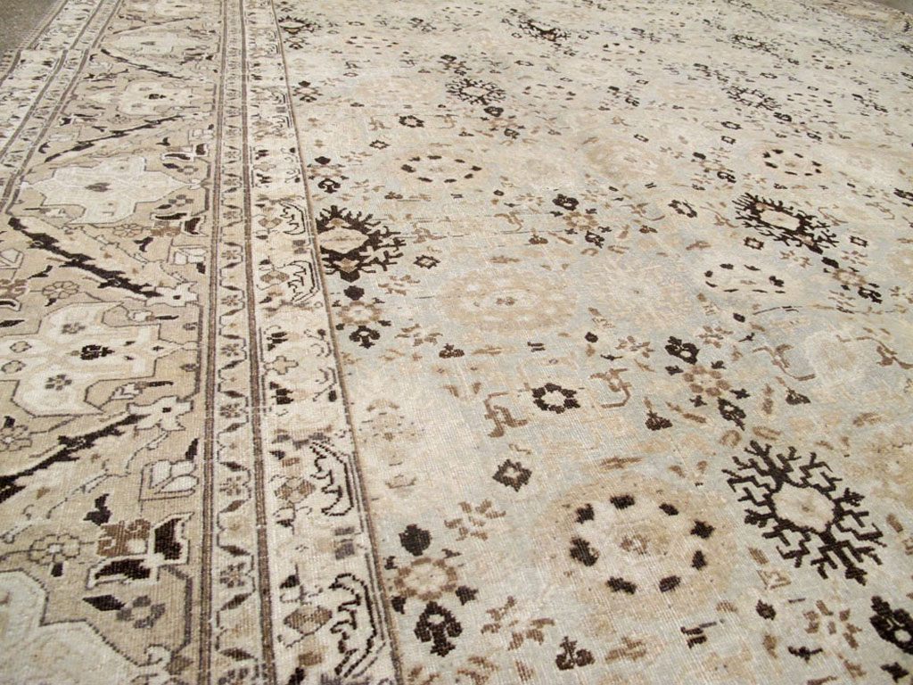 Antique Persian Tabriz Carpet, No.21152 - Galerie Shabab