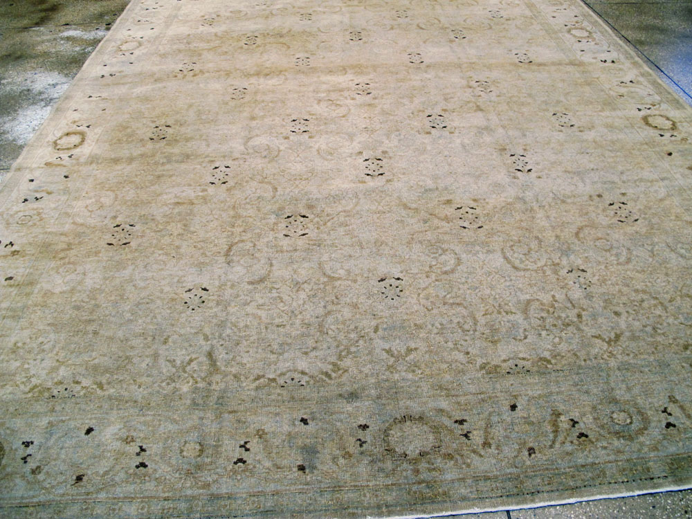 Antique Persian Tabriz Carpet, No.21153 - Galerie Shabab