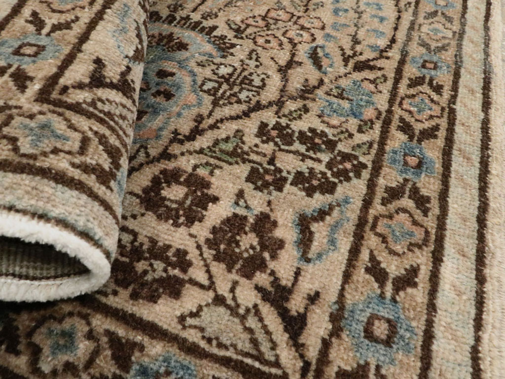 Antique Persian Mashad Rug, No.21156 - Galerie Shabab