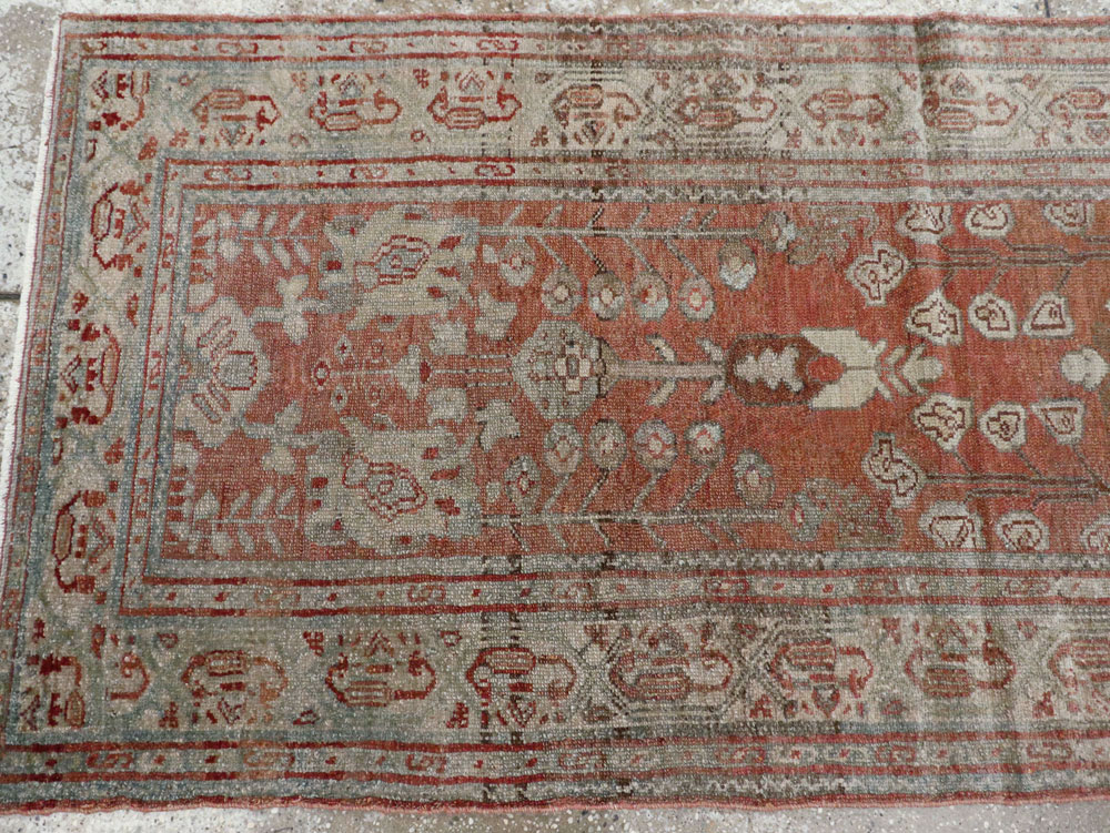 Vintage Persian Malayer Runner, No.21175 - Galerie Shabab