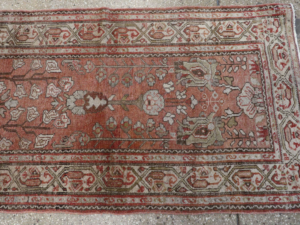 Vintage Persian Malayer Runner, No.21175 - Galerie Shabab