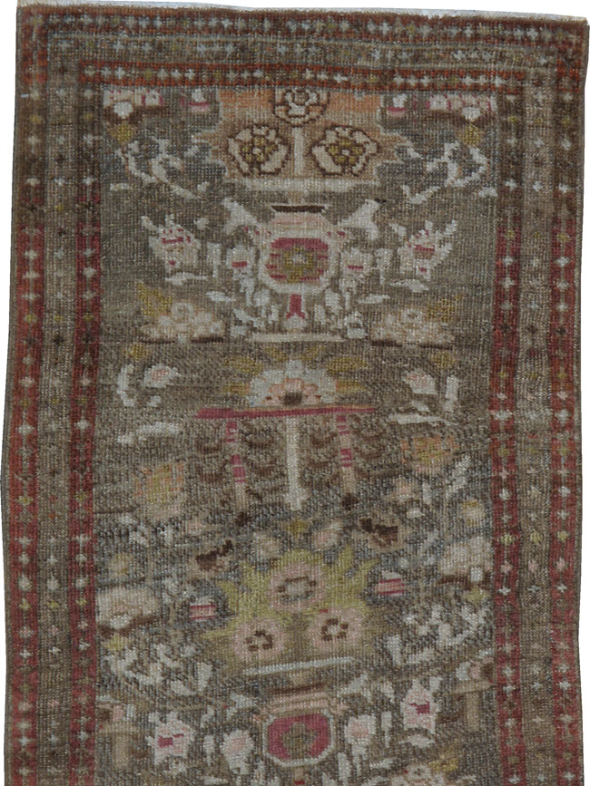 Antique Mahal Runner, No.21176 - Galerie Shabab