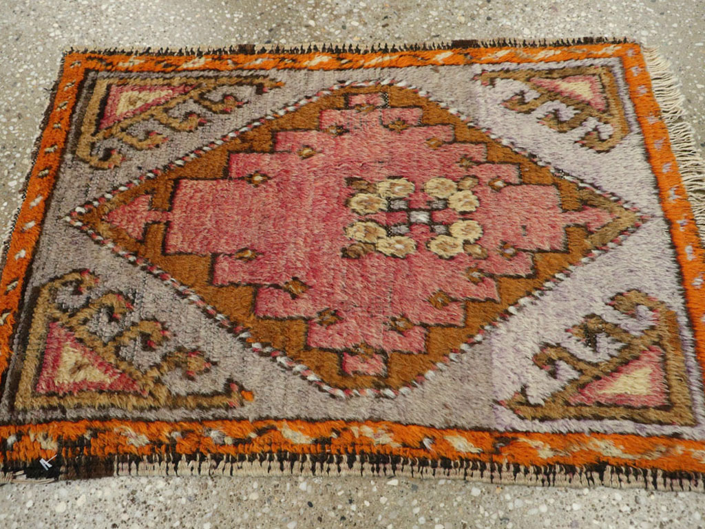 Antique Turkish Anatolian Rug, No.21180 - Galerie Shabab