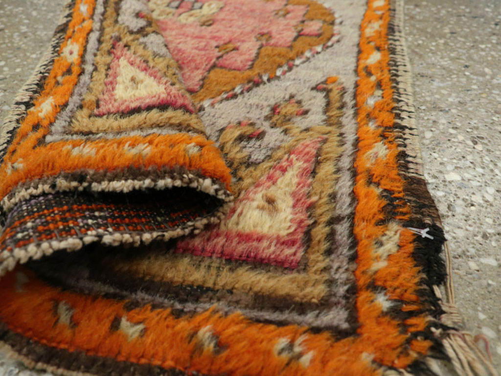 Antique Turkish Anatolian Rug, No.21180 - Galerie Shabab