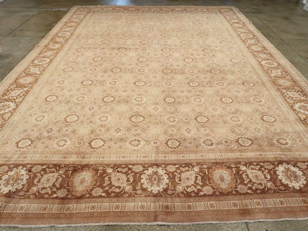 Antique Persian Tabriz Carpet, No.21186 - Galerie Shabab