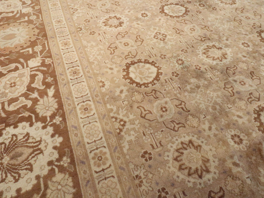 Antique Persian Tabriz Carpet, No.21186 - Galerie Shabab