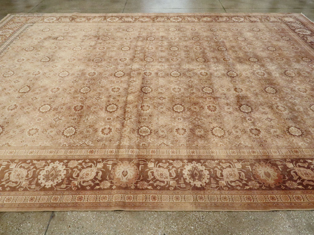 Antique Persian Tabriz Carpet, No.21186 - Galerie Shabab