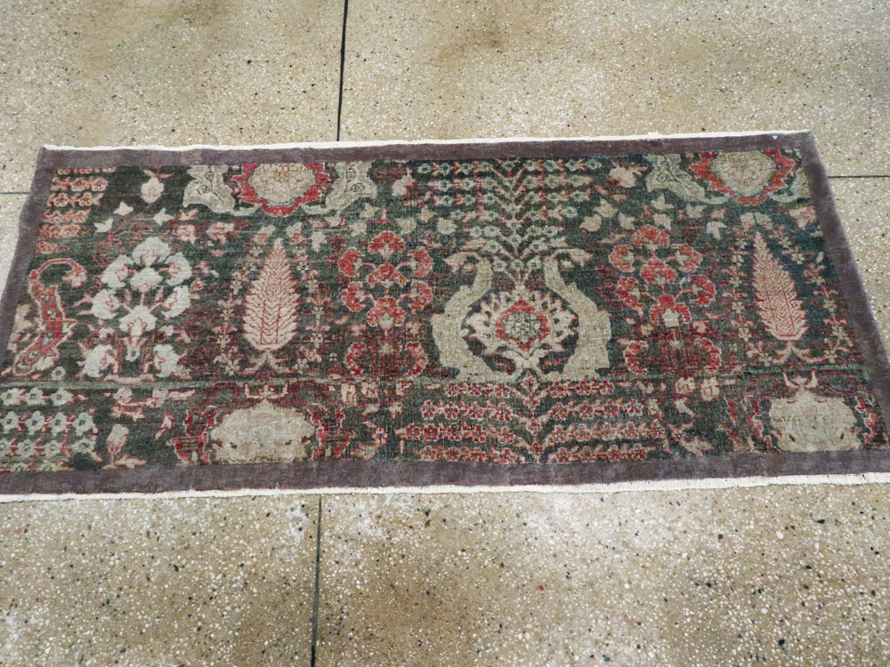 Antique Persian Mahal Rug, No.21194 - Galerie Shabab