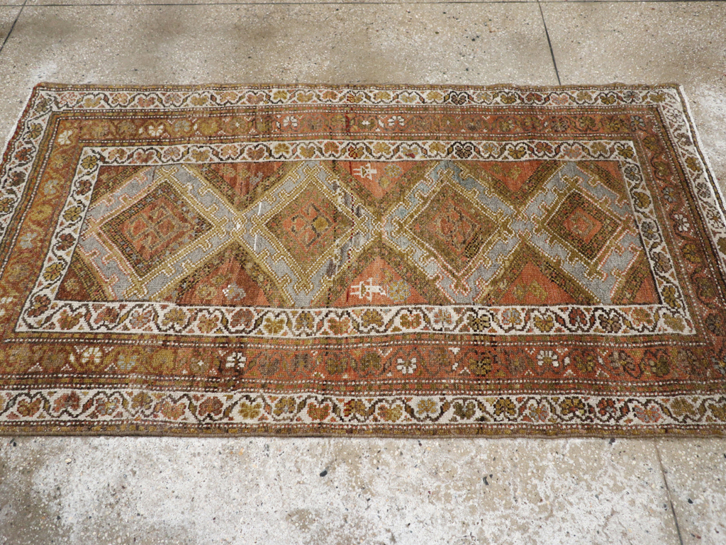 Antique Persian Kurdish Rug, No.21196 - Galerie Shabab