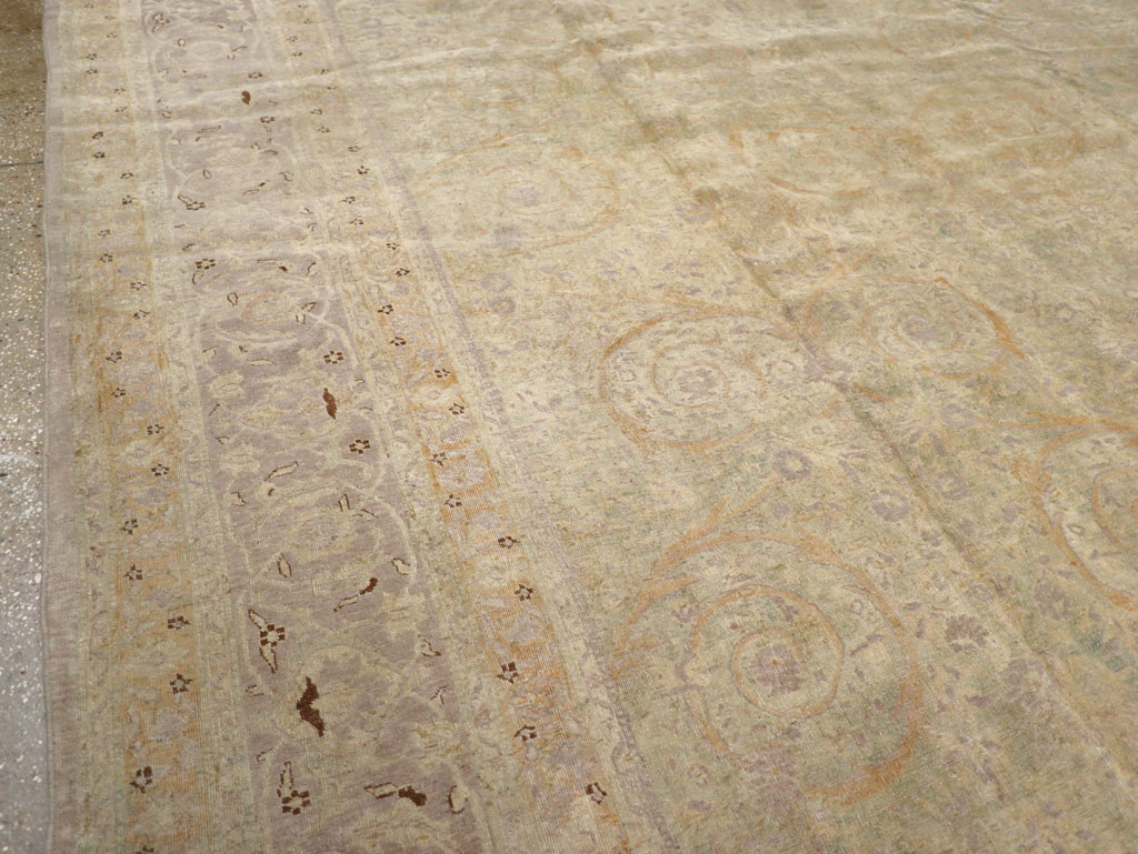 Antique Persian Tabriz  Carpet, No.21197 - Galerie Shabab