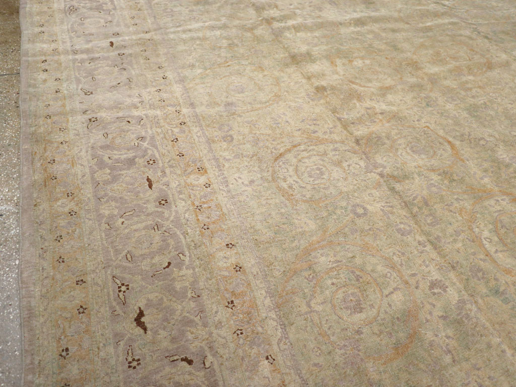 Antique Persian Tabriz  Carpet, No.21197 - Galerie Shabab