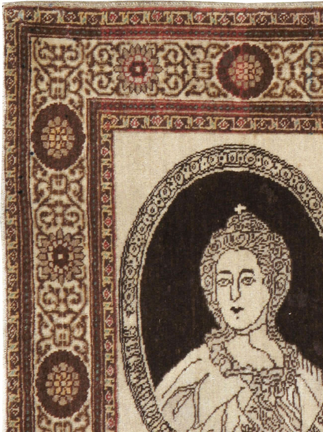 Antique Persian Tabriz Pictorial Rug, No.21204 - Galerie Shabab