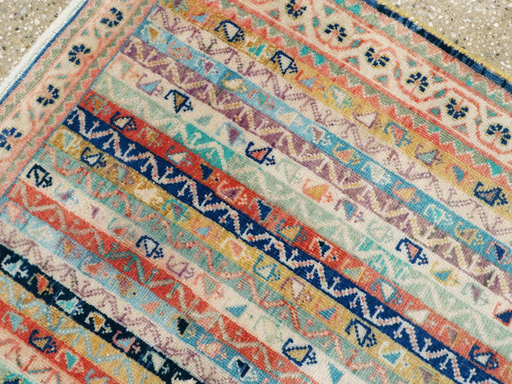 Vintage Persian Afshar Rug, No.21206 - Galerie Shabab