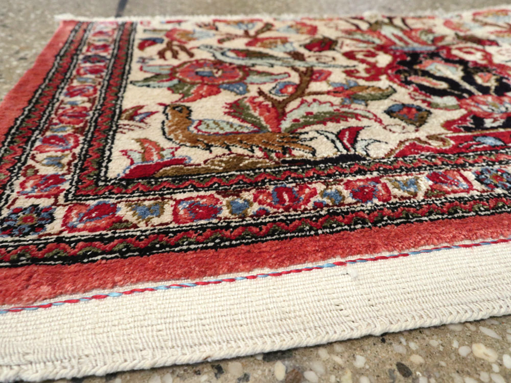 Vintage Persian Quom Silk Rug, No.21213 - Galerie Shabab