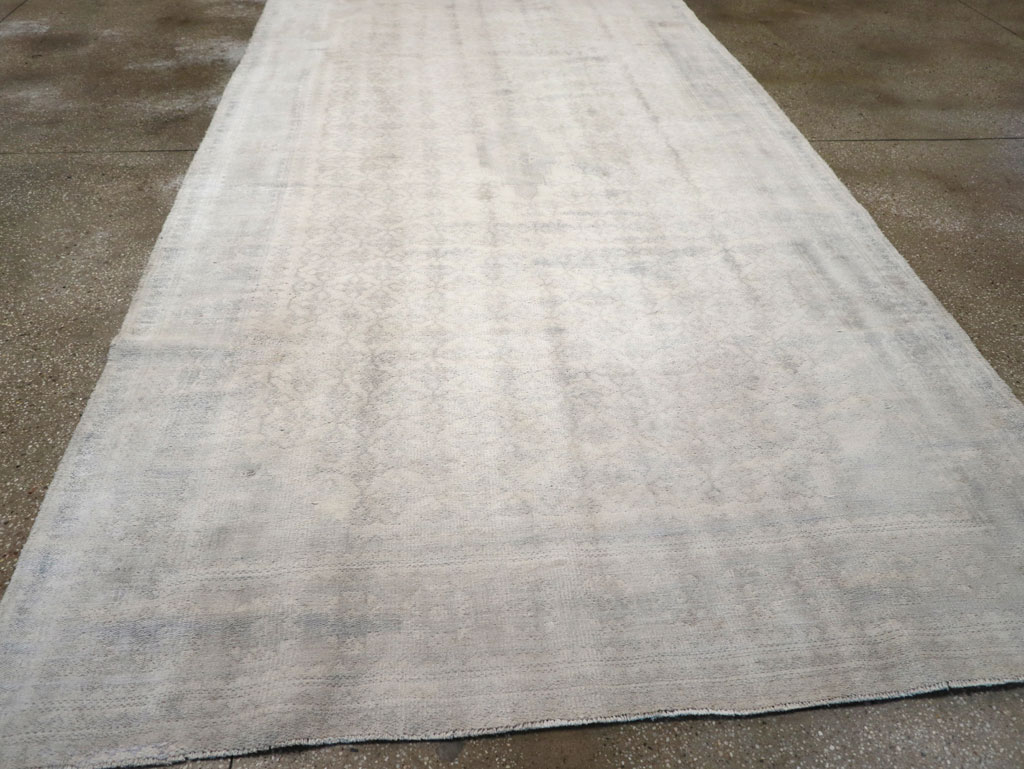 Vintage Persian Flat-weave Kilim, No.21216 - Galerie Shabab