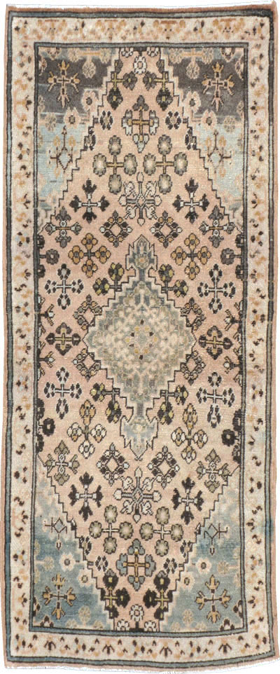 Vintage Persian Joshegan Rug, No.21233 - Galerie Shabab
