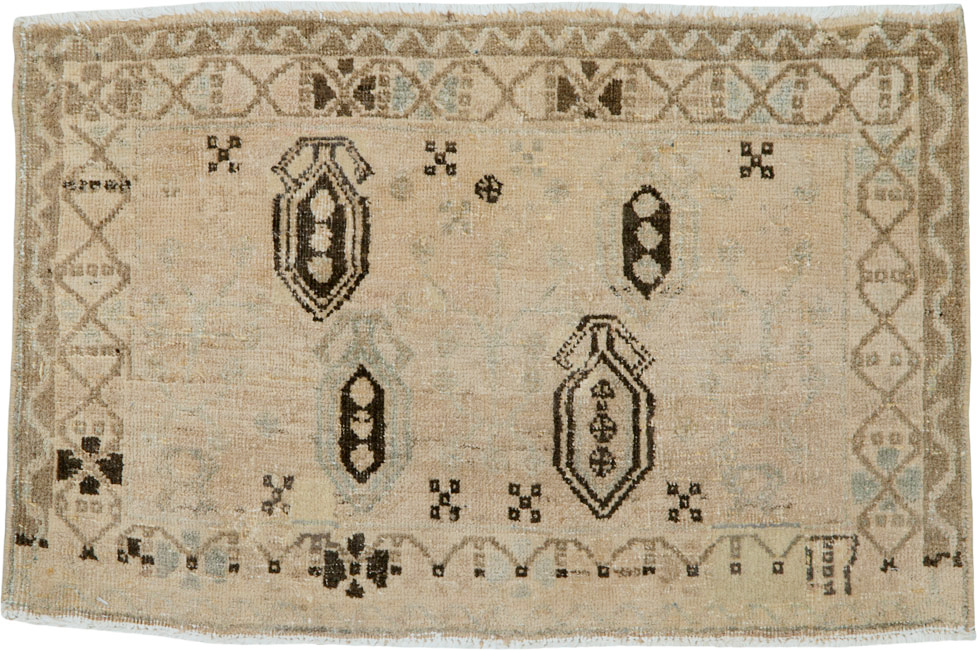 Vintage Persian Afshar Rug, No.21239 - Galerie Shabab