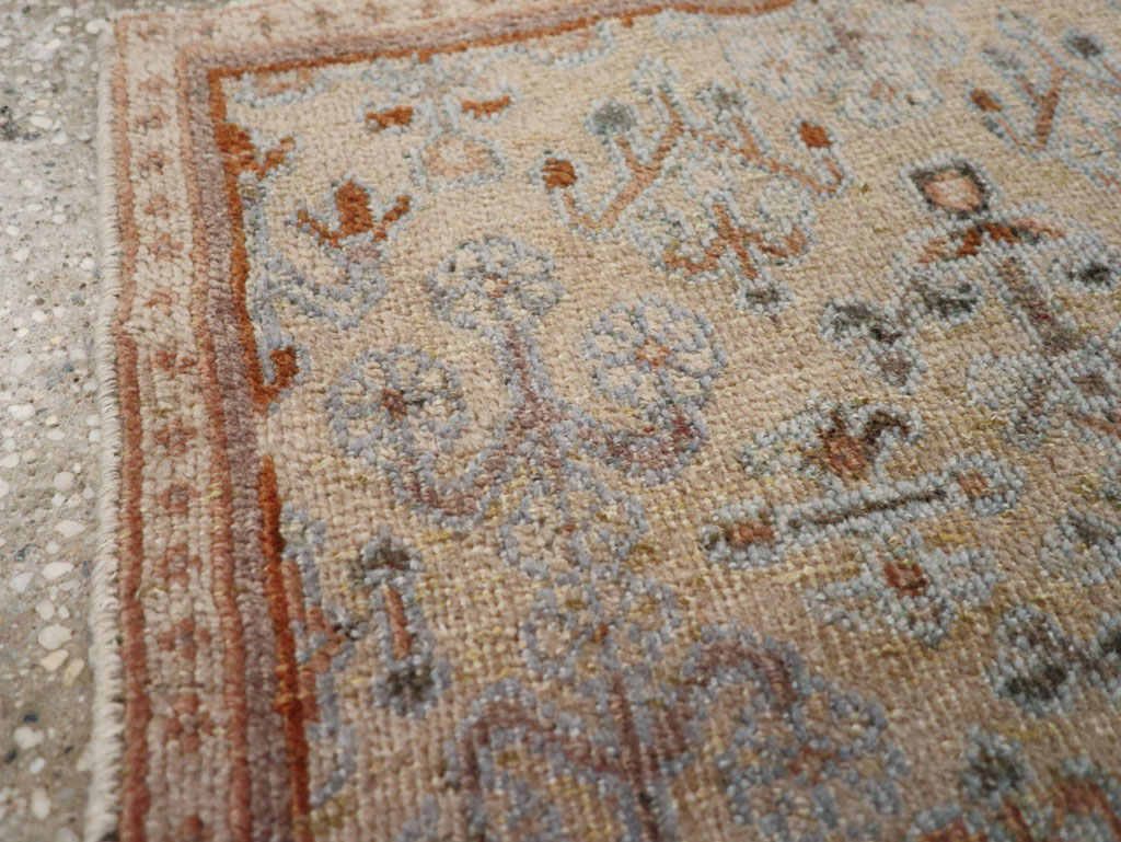 Vintage Persian Joshegan Square Throw Rug, No.21253 - Galerie Shabab