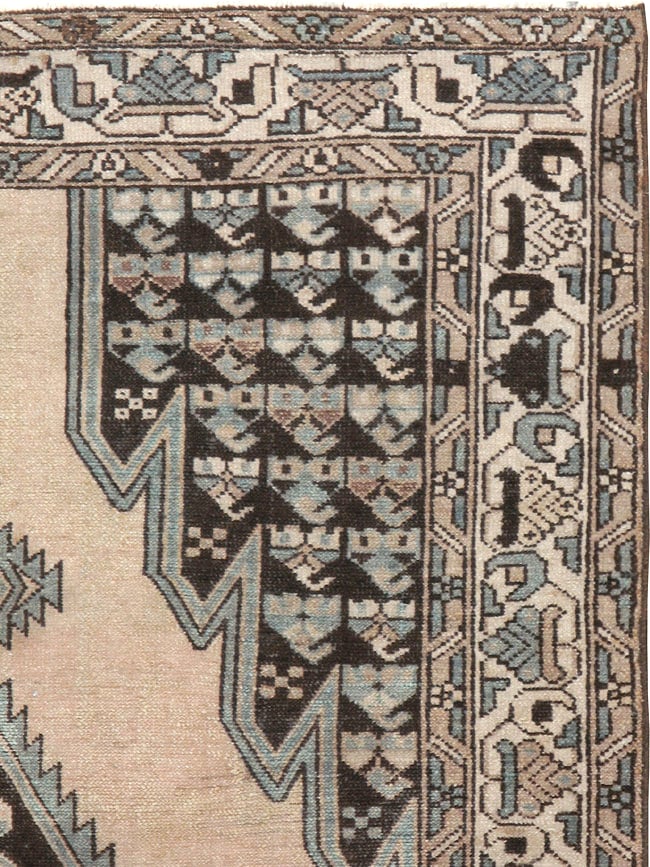 Antique Persian Malayer Rug, No.21261 - Galerie Shabab